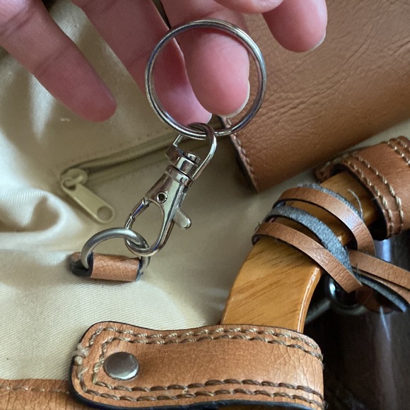 Fossil Handbag with Wooden Top Handle Straw/Plaid pattern - Picture 15 of 17